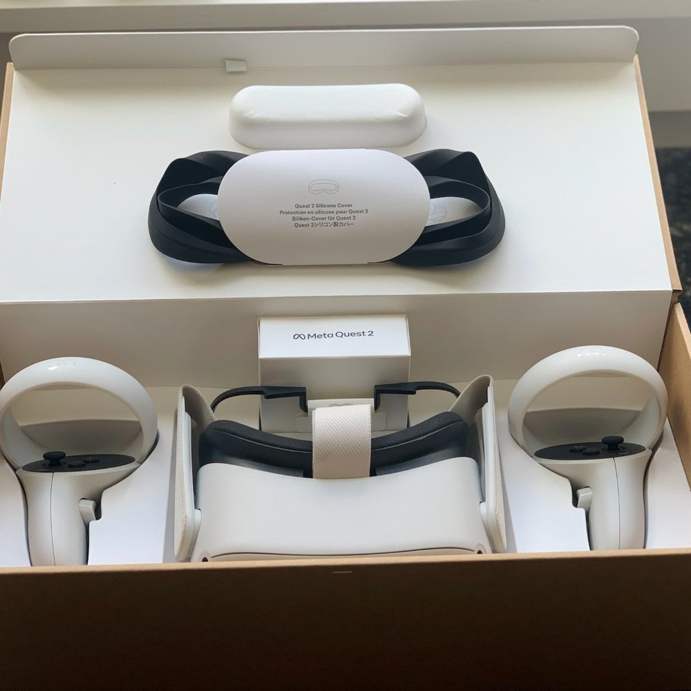 OCULUS META QUEST 2